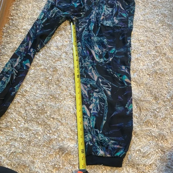 EUC✨ SILENCE + NOISE women's medium black silky funky jogger pants - Picture 10 of 11